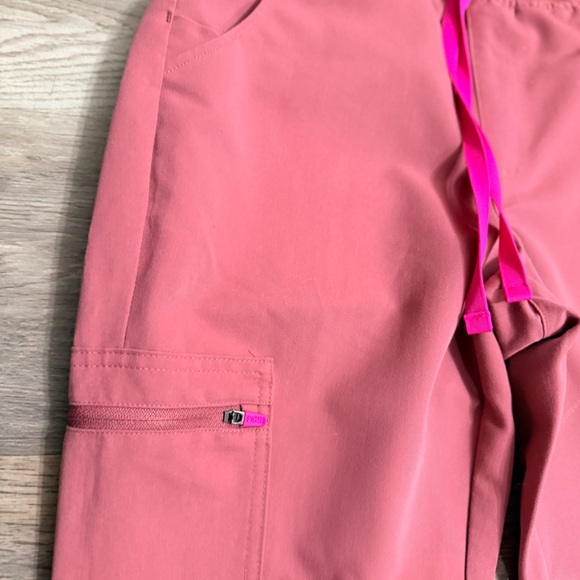 Figs Women's Rose Track Pants and Top Set - Picture 9 of 10